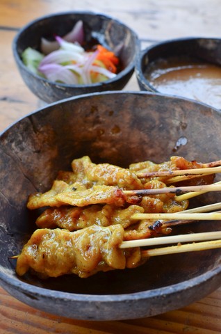 Satay med svinekjøtt