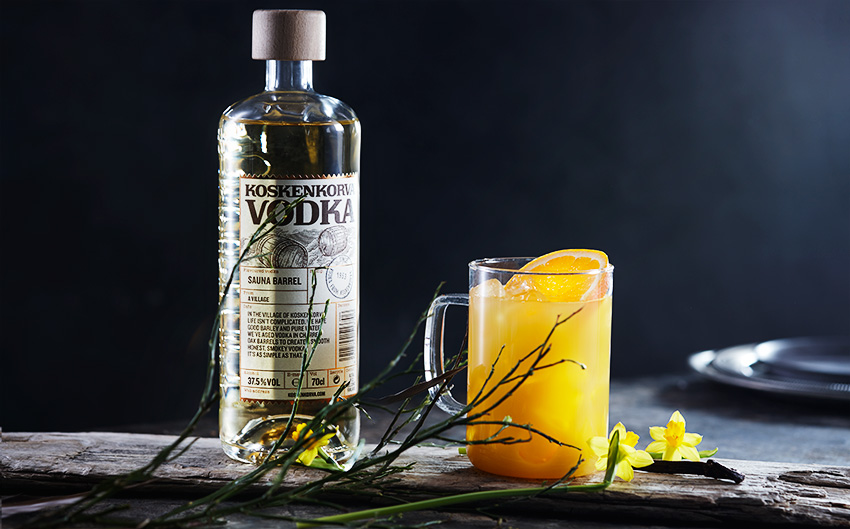 Finsk Screwdriver frisk smak av appelsin vodka og bourbon Koskenkorva Sauna Barrel