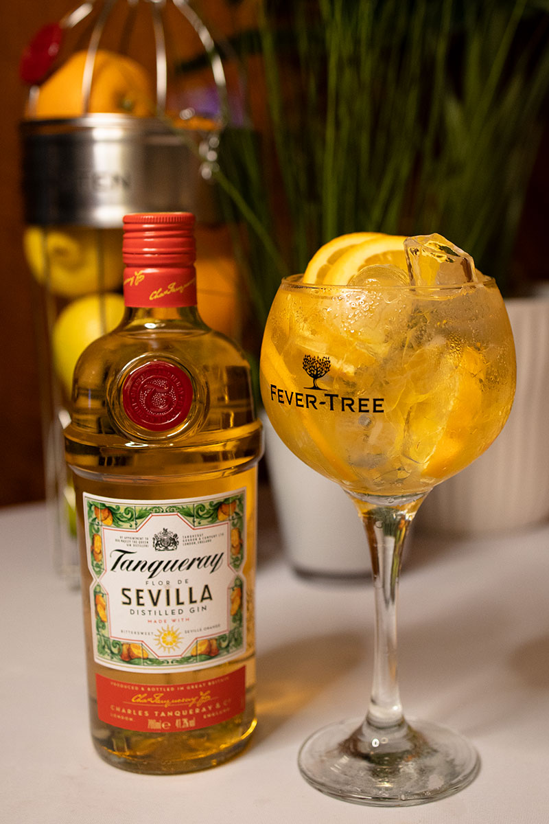 Tanqueray flor de Sevilla gin & tonic 